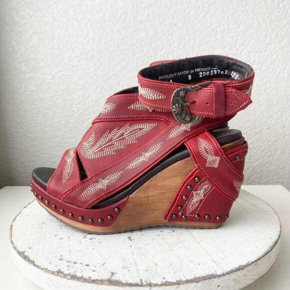 Lane Boots LEXINGTON Womens Red Wedges Western Sandals Wooden Heels Size 8 - Picture 4 of 11